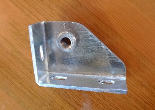 Seatbelt mounting bracket - bracket, rh