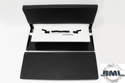 Defender black vinyl - lr,
